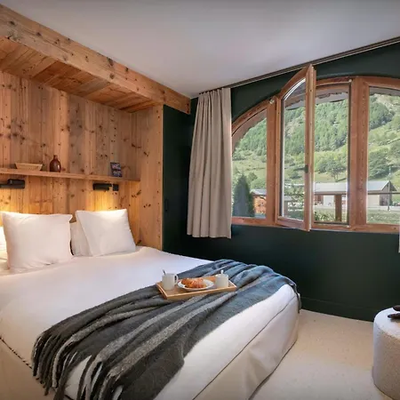Azureva - Ovo Network Chalet
